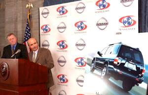 Nissan's Hassan (right) and Gov. Bredesen